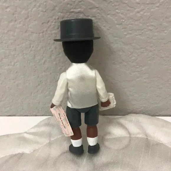 Madame Alexander Flower Girl and Ring Carrier - Picture 6 of 7